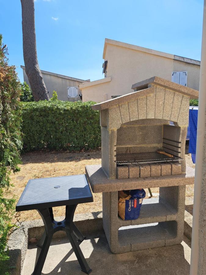 Mini Villa Jardin 50 M Plage Borgo  Exterior photo